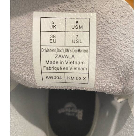 NWOT/B DR. Martens Zavala White Leather 8eyelet Boots 7us - Picture 2 of 7